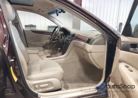 2003 Lexus Es 300 z USA, uszkodzony, nr VIN JTHBF30GX35042073